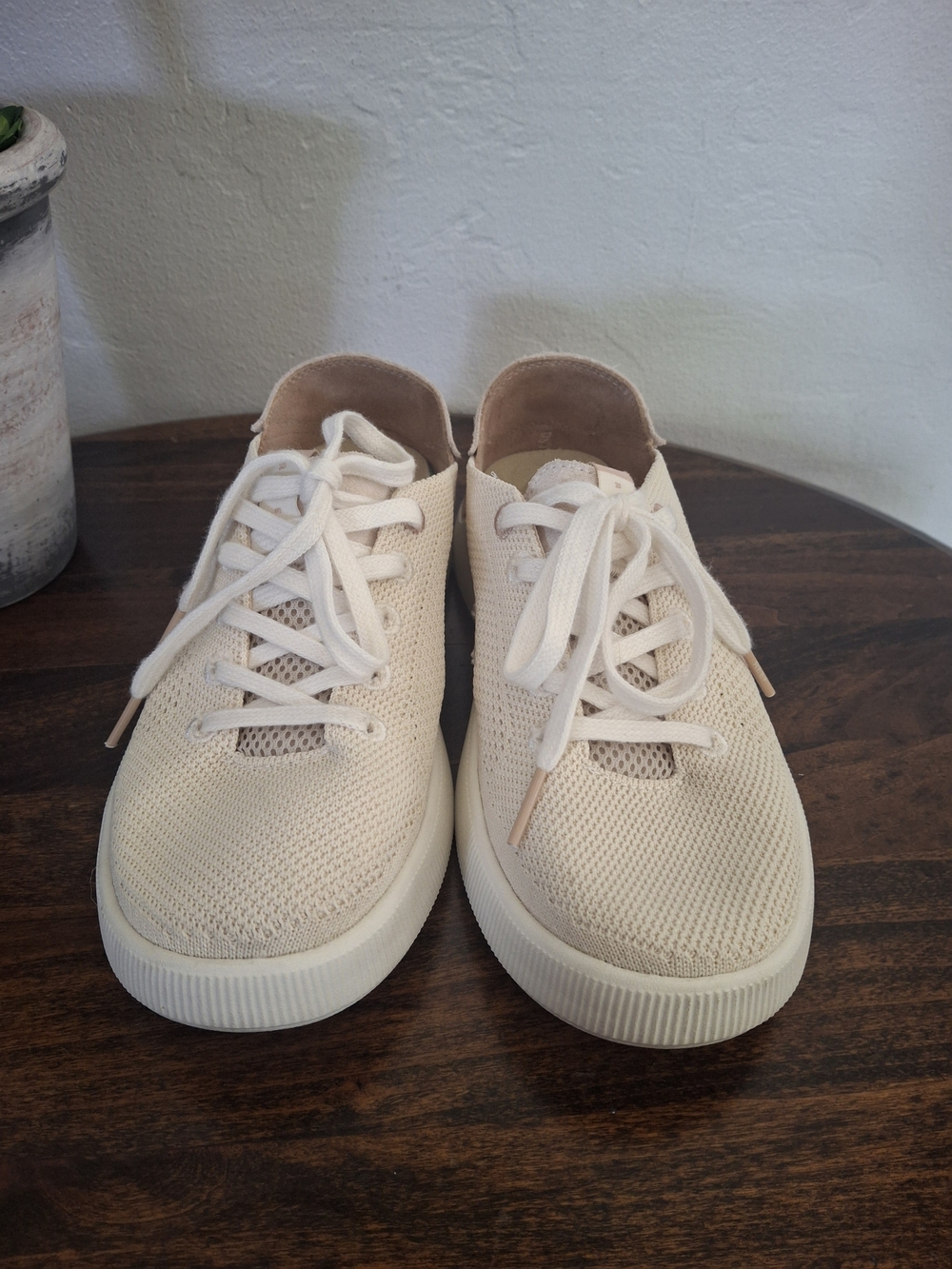 Reef Women's Neptune Sneakers Size 7.5. - Picture 2 of 10